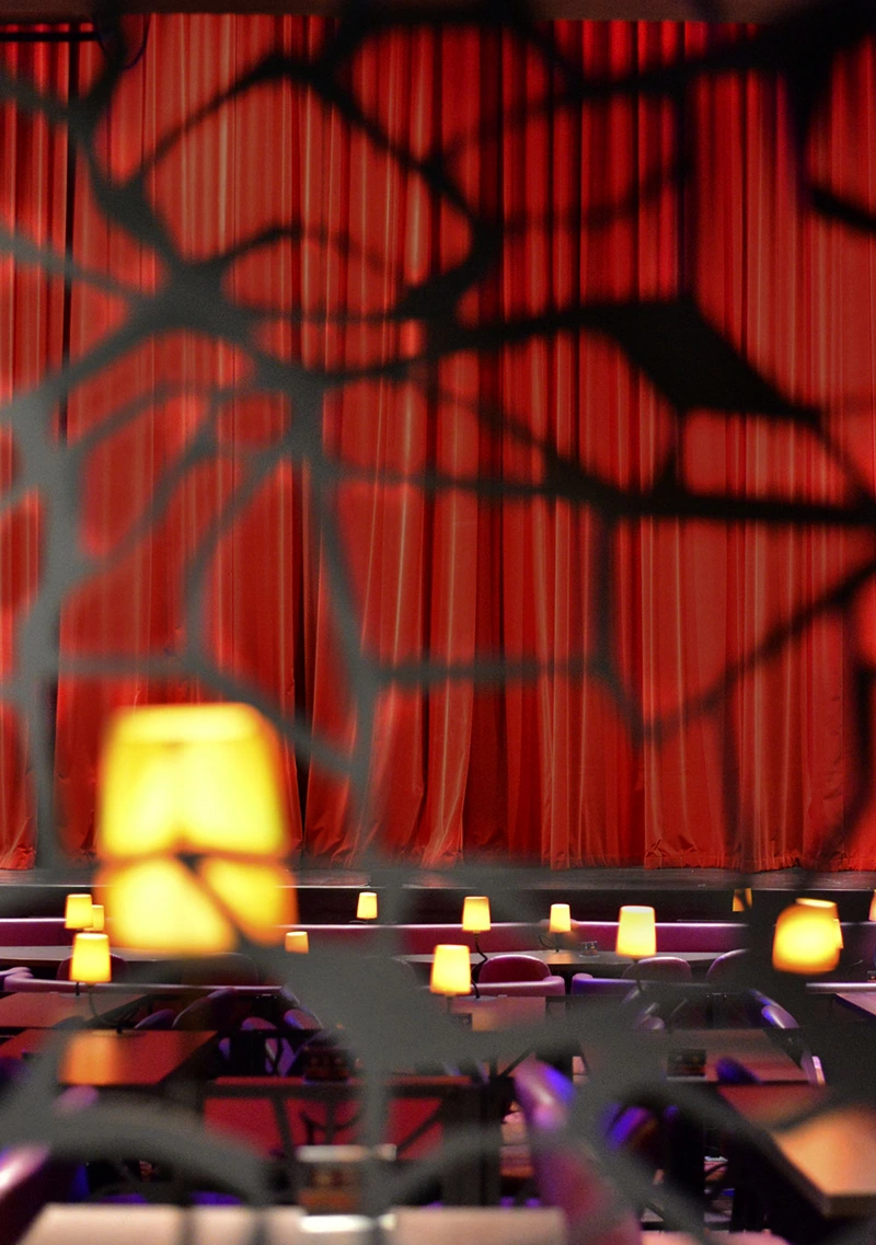 GOP Variet&eacute; Theater &mdash; Selection, DE