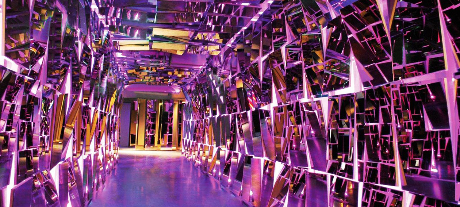 The Attic — Düsseldorf, DE KITZIG INTERIOR DESIGN GmbH