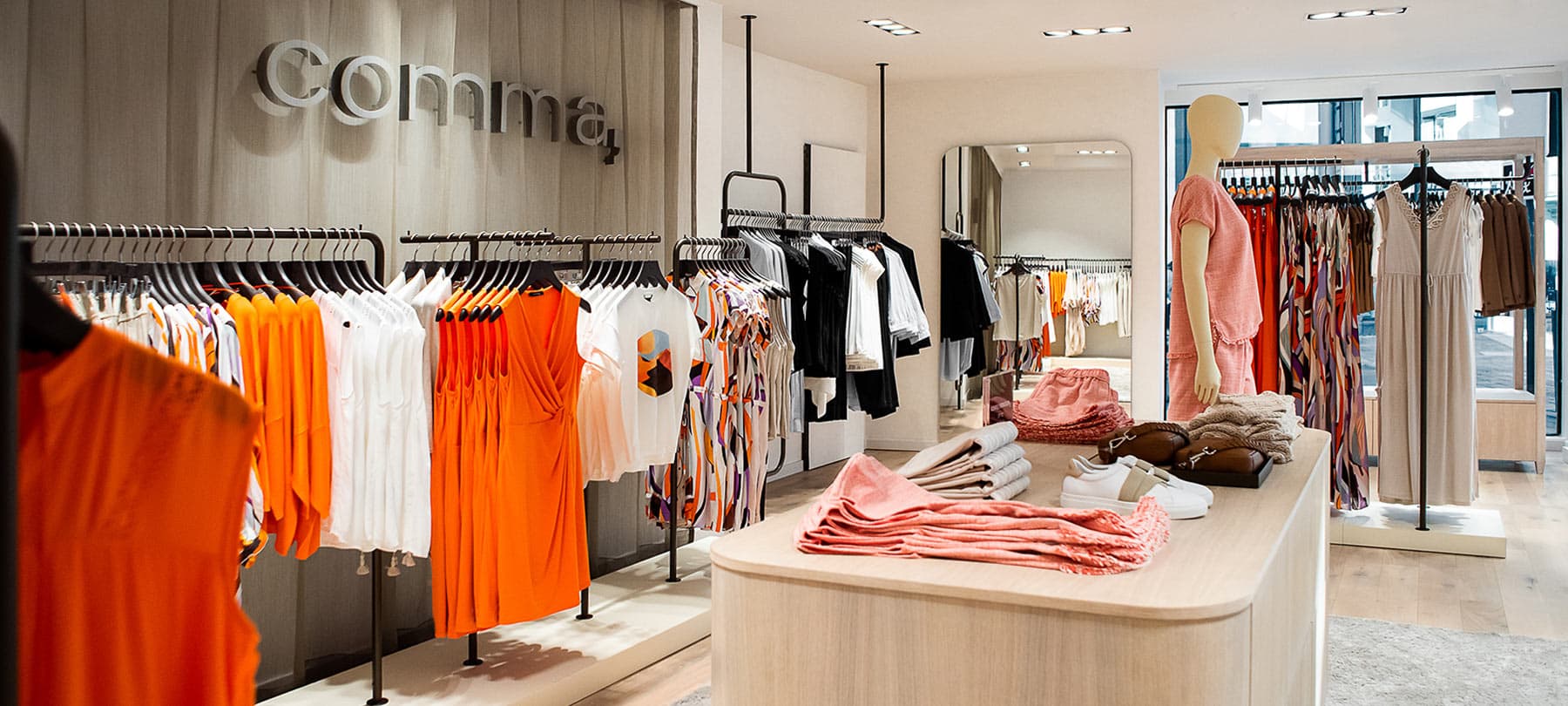 comma Store — international & national selection BE, DE