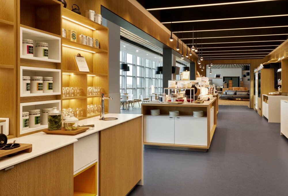 Lufthansa Bistro Lounge — Frankfurt, DE