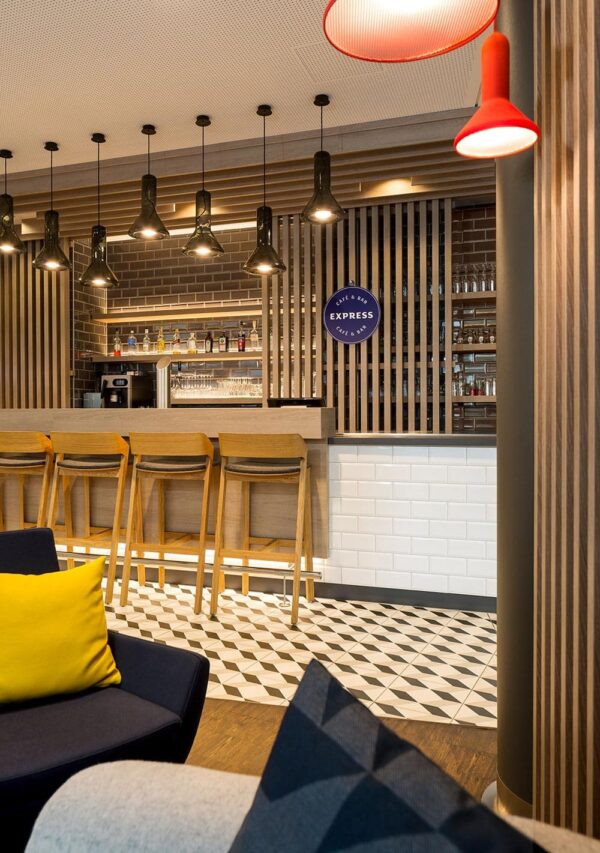 Holiday Inn Express Hotels — National, International