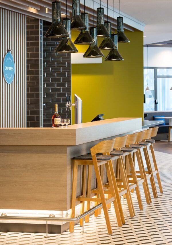 Holiday Inn Express Hotels — National, International