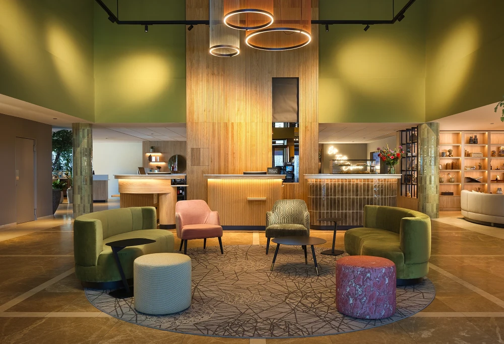 Hilton Garden Inn Hotel — Selection
