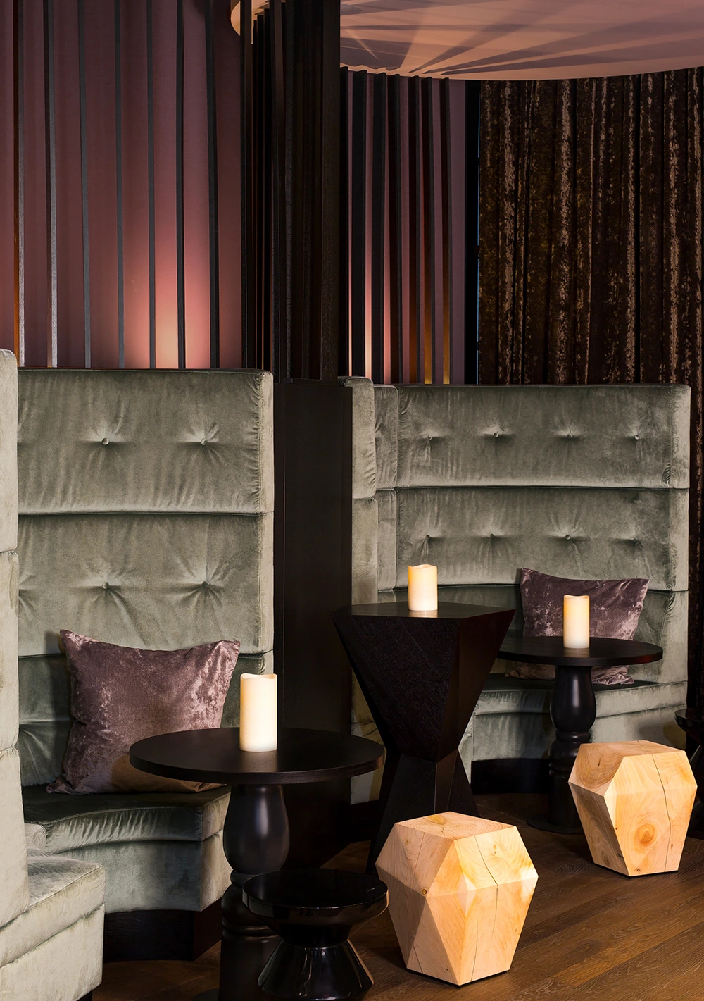 GOP Variet&eacute; Theater &mdash; Selection, DE