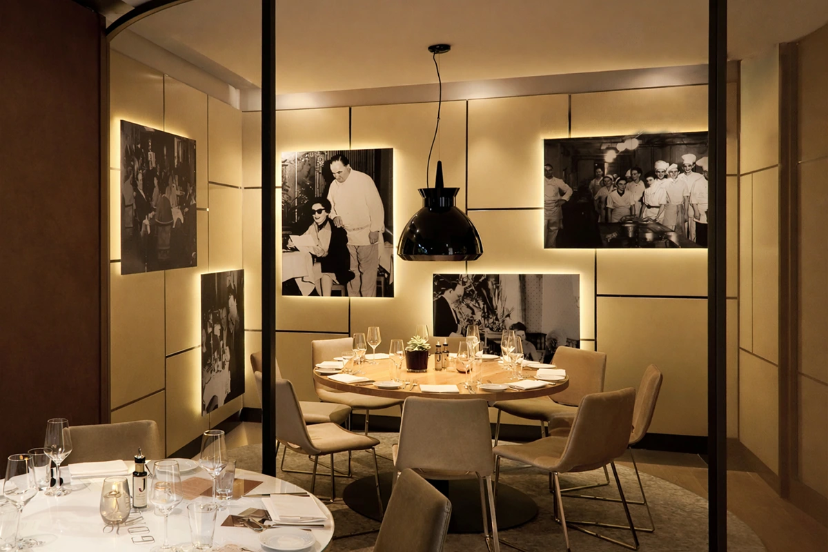 GOP Variet&eacute; Theater &mdash; Selection, DE