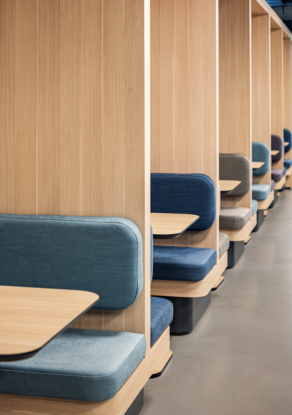 Ecclesia Firmenzentrale — Bistro — Detmold, DE