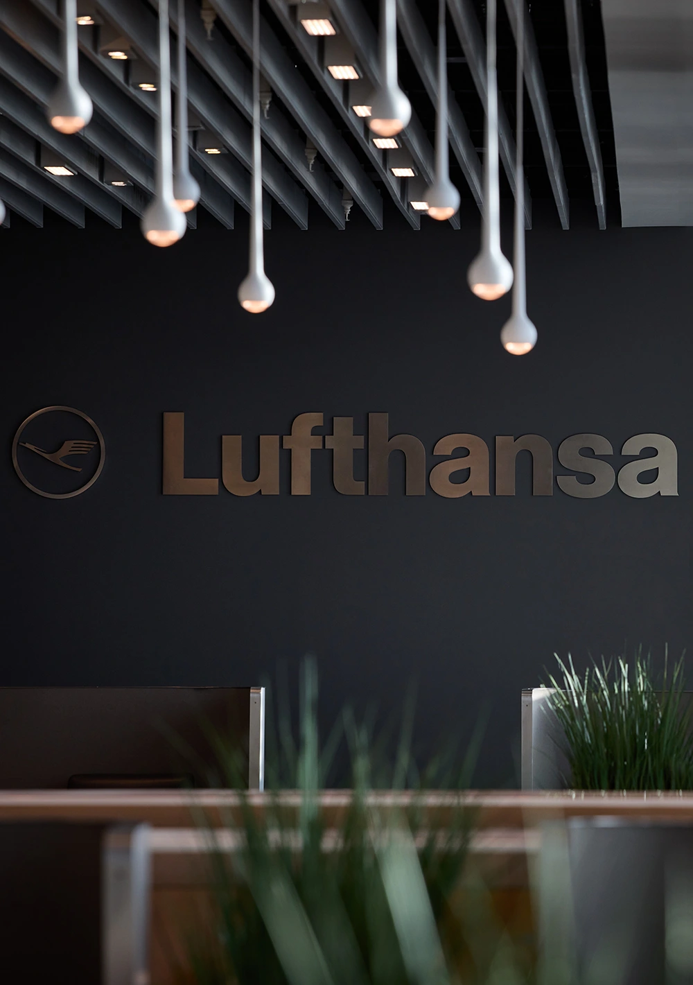 Lufthansa Lounges &mdash; international & national selection DE, GB, IT, US